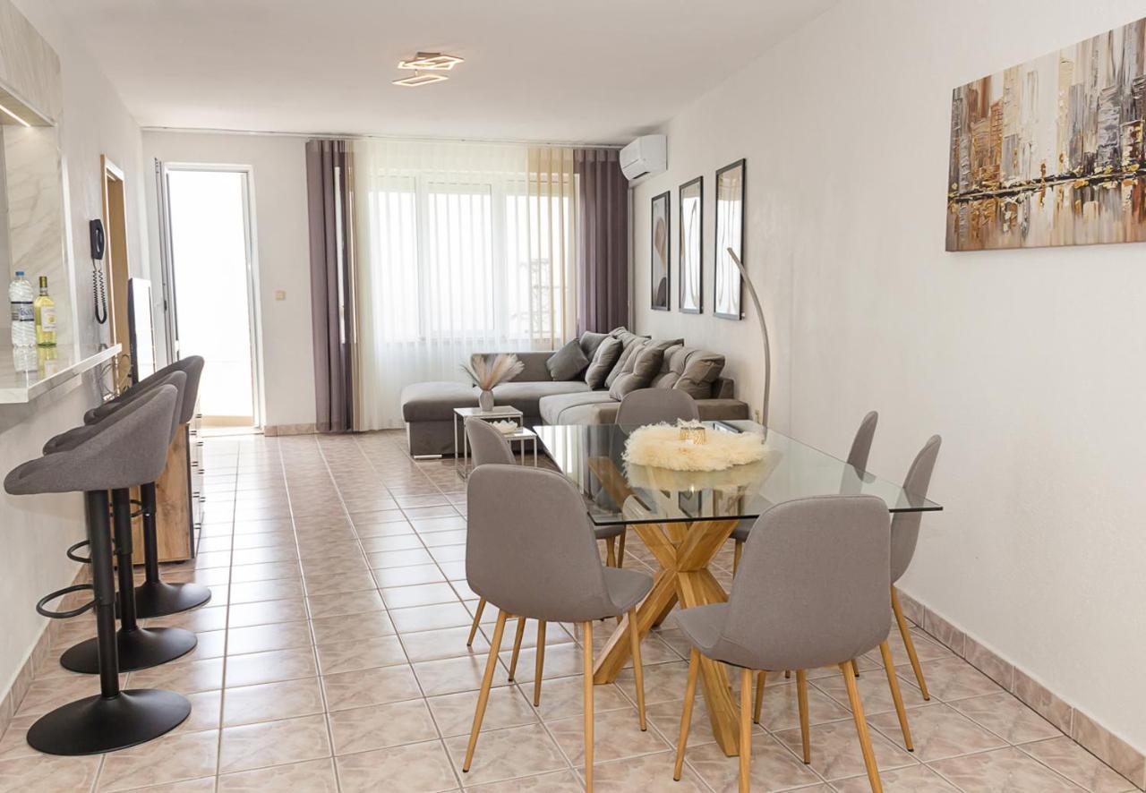 Two Identical Designer 2Bd Flats With Sea View In Balchik By Flat Mаnager Apartment Luaran gambar