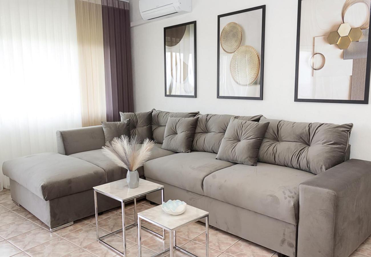 Two Identical Designer 2Bd Flats With Sea View In Balchik By Flat Mаnager Apartment Luaran gambar