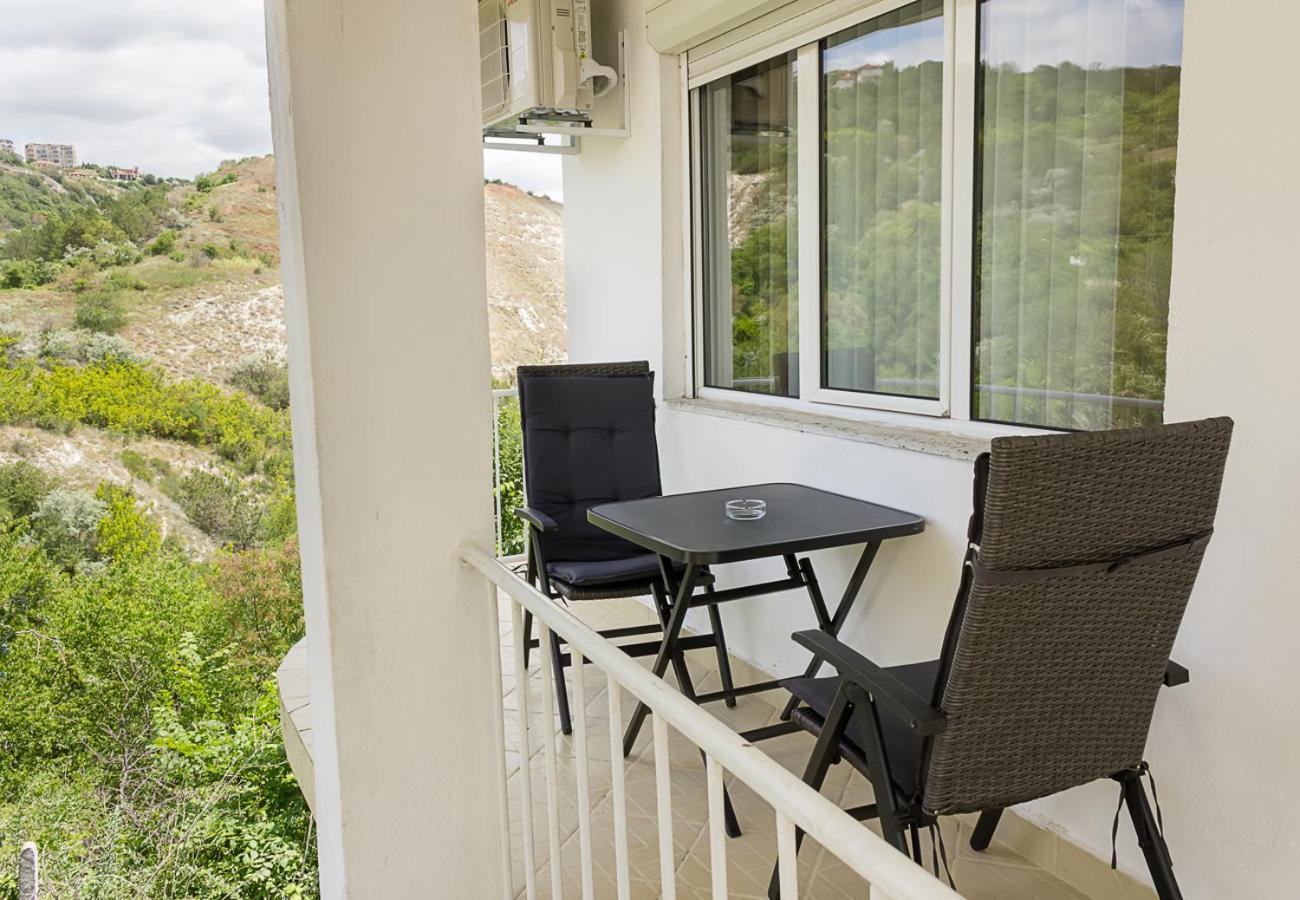 Two Identical Designer 2Bd Flats With Sea View In Balchik By Flat Mаnager Apartment Luaran gambar